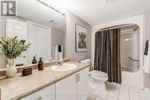 B403 - 216 Plains Road W, Burlington, ON - Indoor Photo Showing Bathroom