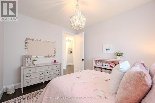 108 Lovett Lane, Guelph (Hanlon Creek), ON - Indoor Photo Showing Bedroom