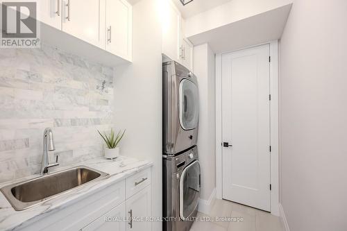 108 Lovett Lane, Guelph (Hanlon Creek), ON - Indoor Photo Showing Laundry Room