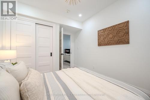 108 Lovett Lane, Guelph (Hanlon Creek), ON - Indoor Photo Showing Bedroom