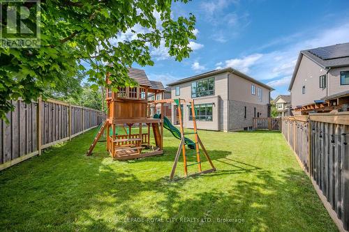 108 Lovett Lane, Guelph (Hanlon Creek), ON - Outdoor With Backyard