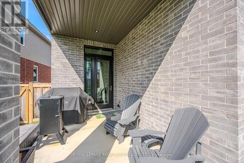 108 Lovett Lane, Guelph (Hanlon Creek), ON - Outdoor With Exterior