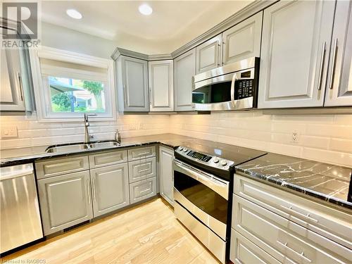 23 Fred Street, Mildmay, ON - Indoor Photo Showing Kitchen With Double Sink With Upgraded Kitchen