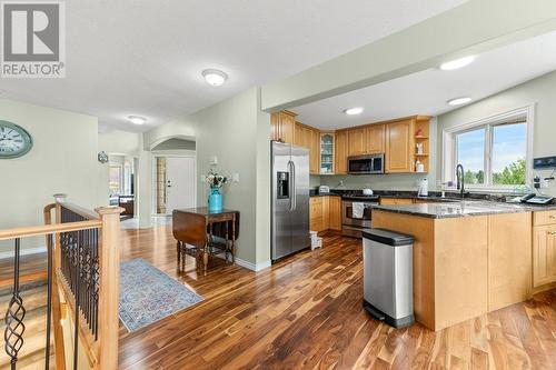 113 Christie Mountain Lane, Okanagan Falls, BC - Indoor Photo Showing Kitchen With Stainless Steel Kitchen