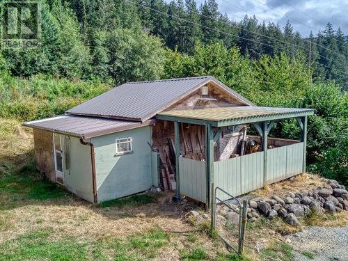 12328 Highway 101, Powell River, BC - Outdoor