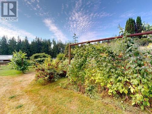 12328 Highway 101, Powell River, BC - Outdoor