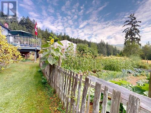 12328 Highway 101, Powell River, BC - Outdoor