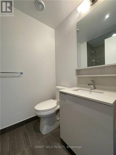 3205 - 5 Buttermill Avenue, Vaughan, ON - Indoor Photo Showing Bathroom