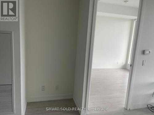 3205 - 5 Buttermill Avenue, Vaughan, ON - Indoor Photo Showing Other Room