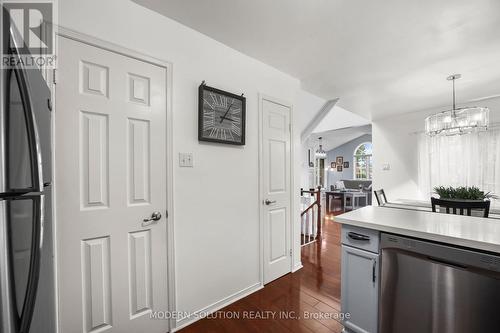 7 Riverview Road N, New Tecumseth (Alliston), ON - Indoor Photo Showing Kitchen