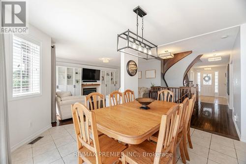 2233 Nevils Street, Innisfil, ON - Indoor Photo Showing Dining Room