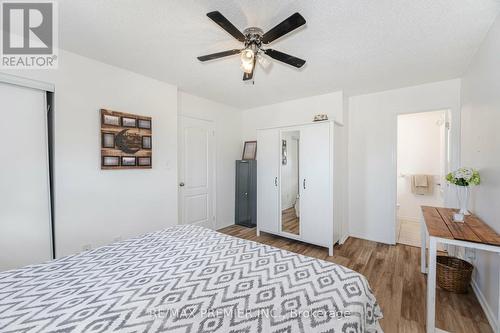 2233 Nevils Street, Innisfil, ON - Indoor Photo Showing Bedroom