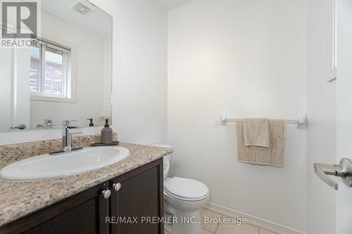 2233 Nevils Street, Innisfil, ON - Indoor Photo Showing Bathroom