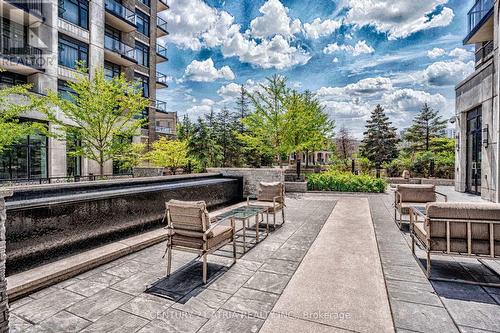 402 - 131 Upper Duke Crescent, Markham, ON - Outdoor