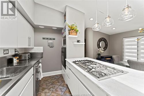 859 Monmouth, Windsor, ON - Indoor Photo Showing Kitchen