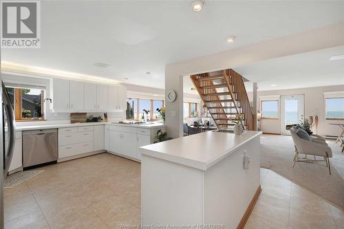 1405 Heritage Road, Kingsville, ON - Indoor Photo Showing Kitchen