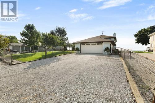 1405 Heritage Road, Kingsville, ON - Outdoor