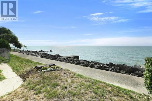 1405 Heritage Road, Kingsville, ON - Outdoor With Body Of Water With View