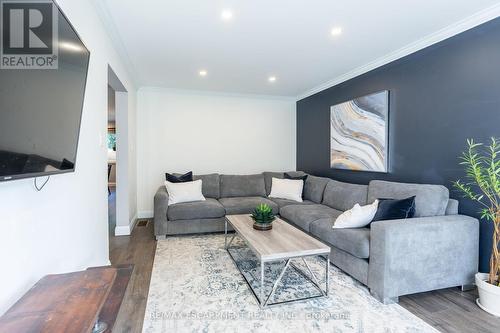 2214 Melissa Crescent, Burlington, ON - Indoor Photo Showing Living Room