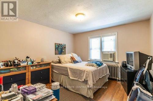 123 Krug Street, Kitchener, ON - Indoor Photo Showing Bedroom