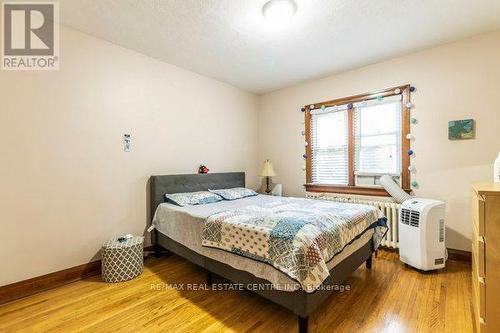 123 Krug Street, Kitchener, ON - Indoor Photo Showing Bedroom