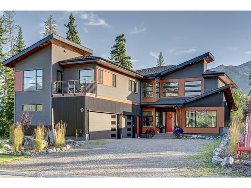 4 Sunset Lane, Fernie, BC - Outdoor With Facade