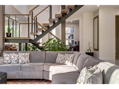 4 Sunset Lane, Fernie, BC - Indoor Photo Showing Living Room