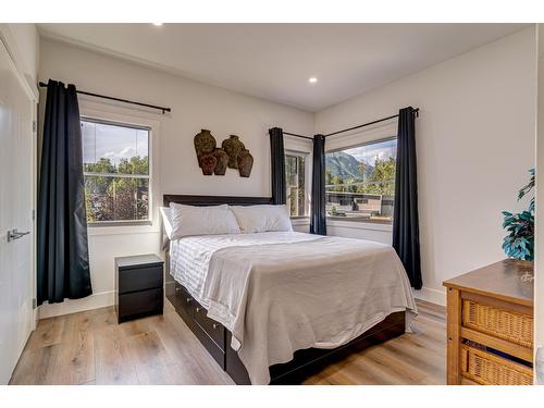 4 Sunset Lane, Fernie, BC - Indoor Photo Showing Bedroom