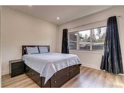 4 Sunset Lane, Fernie, BC - Indoor Photo Showing Bedroom