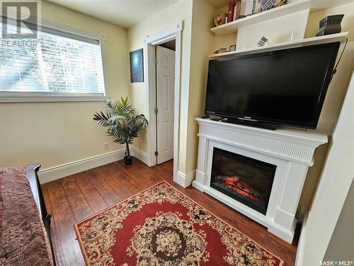 408 Duffield Street W, Moose Jaw, SK - Indoor With Fireplace