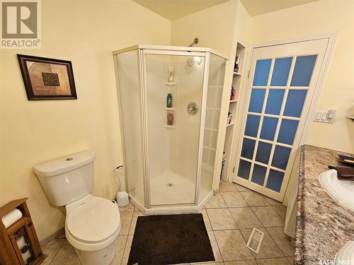 408 Duffield Street W, Moose Jaw, SK - Indoor Photo Showing Bathroom