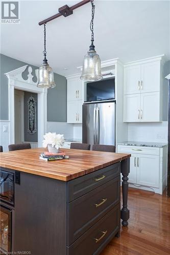 932 3Rd Avenue W, Owen Sound, ON - Indoor Photo Showing Kitchen