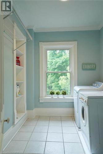 932 3Rd Avenue W, Owen Sound, ON - Indoor Photo Showing Laundry Room