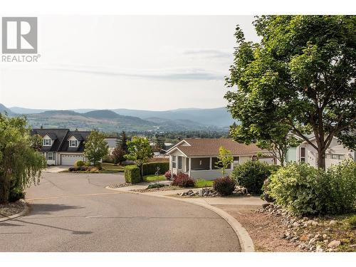 2550 Hollywood Road Unit# 104, Kelowna, BC - Outdoor