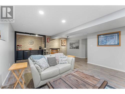 13117 Porter Drive, Lake Country, BC - Indoor Photo Showing Living Room