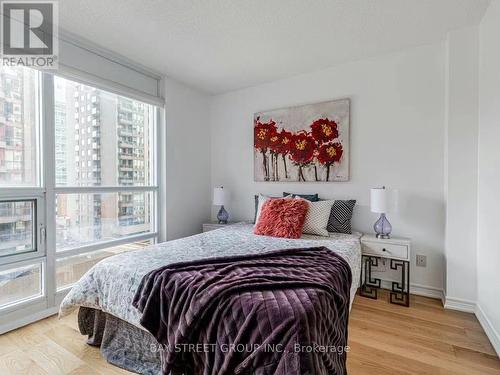 709 - 761 Bay Street, Toronto, ON - Indoor Photo Showing Bedroom