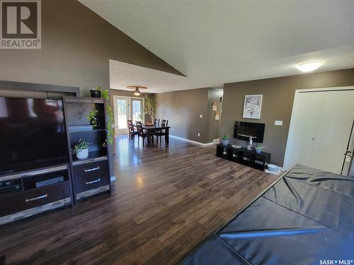 201 Arthur Street, Cut Knife, SK - Indoor Photo Showing Living Room