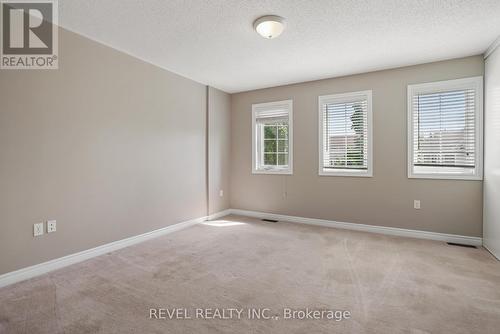 176 Thrushwood Drive, Barrie (Holly), ON - Indoor Photo Showing Other Room