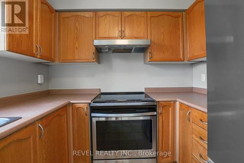 176 Thrushwood Drive, Barrie (Holly), ON - Indoor Photo Showing Kitchen