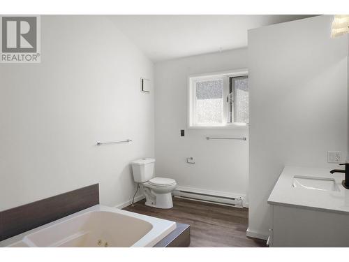 150 Angle Street, Kitimat, BC - Indoor Photo Showing Bathroom