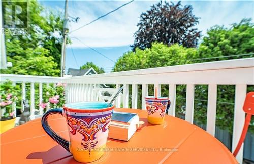 4 6Th Street, Grimsby, ON - Outdoor With Deck Patio Veranda