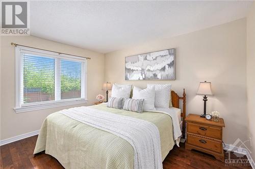 101 Picasso Drive, Ottawa, ON - Indoor Photo Showing Bedroom