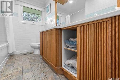 313 Bate Crescent, Saskatoon, SK - Indoor Photo Showing Bathroom