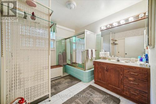 240 South Service Road, Mississauga (Mineola), ON - Indoor Photo Showing Bathroom