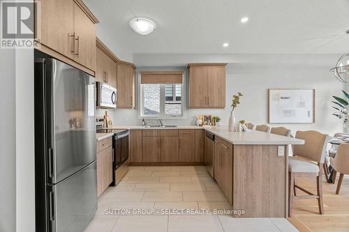 2448 Irish Moss Road, London, ON - Indoor Photo Showing Kitchen With Double Sink