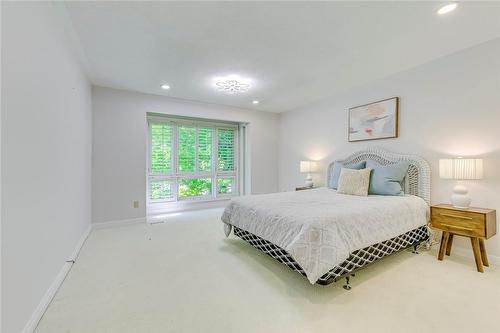 341 Acacia Court, Oakville, ON - Indoor Photo Showing Bedroom