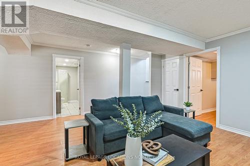 93 Dyer Drive, Wasaga Beach, ON - Indoor Photo Showing Living Room