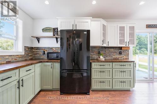 2041 Fairgrounds Road, Ramara, ON - Indoor Photo Showing Kitchen