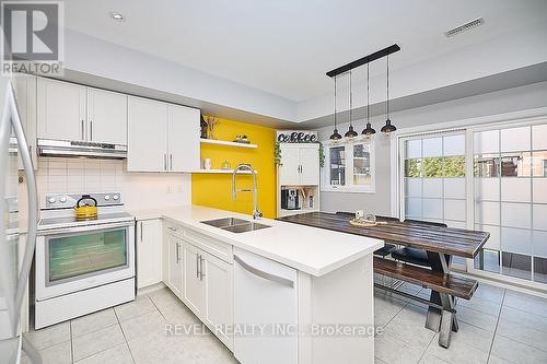 17 - 1401 Plains Road E, Burlington (Freeman), ON - Indoor Photo Showing Kitchen With Double Sink