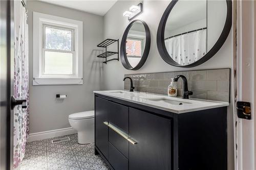 317 Glenholme Avenue, Hamilton, ON - Indoor Photo Showing Bathroom